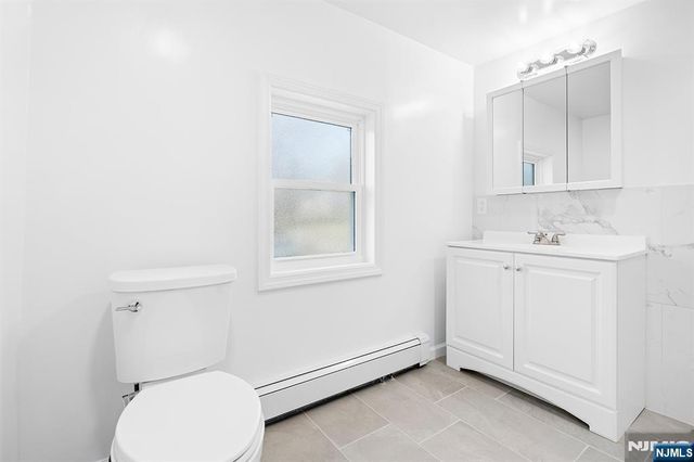 140 Park Avenue 2, Park Ridge, NJ 07656