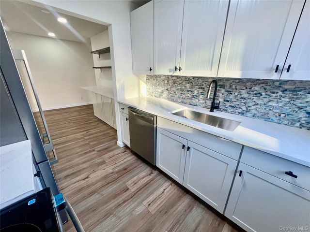 2449I union Boulevard 34A, Islip, NY 11751