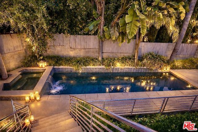 8835 Evanview Drive, Los Angeles, CA 90069