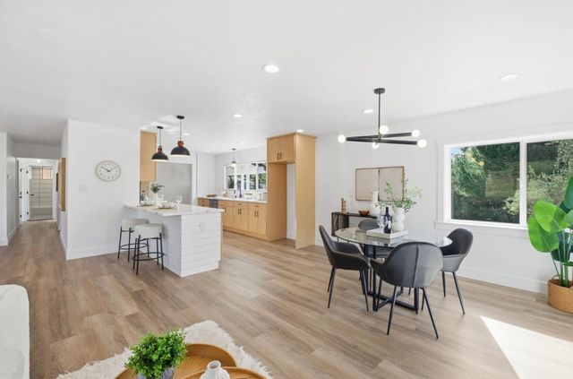 2478 Oakes Drive, Hayward, CA 94542