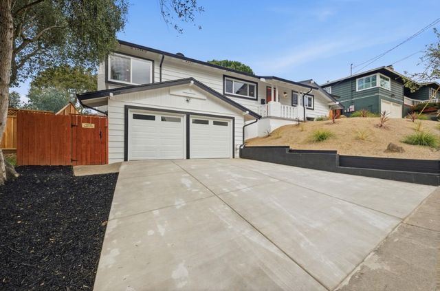 2478 Oakes Drive, Hayward, CA 94542