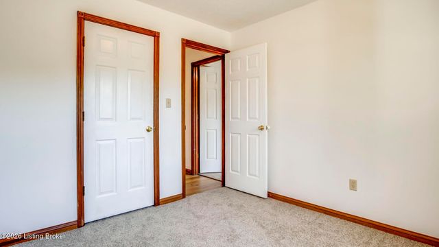 200 Mable Ct, Vine Grove, KY 40175