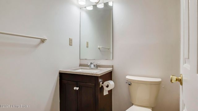 200 Mable Ct, Vine Grove, KY 40175