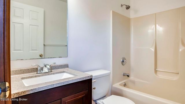200 Mable Ct, Vine Grove, KY 40175