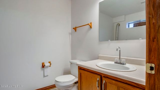 200 Mable Ct, Vine Grove, KY 40175