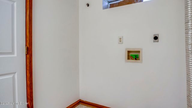 200 Mable Ct, Vine Grove, KY 40175