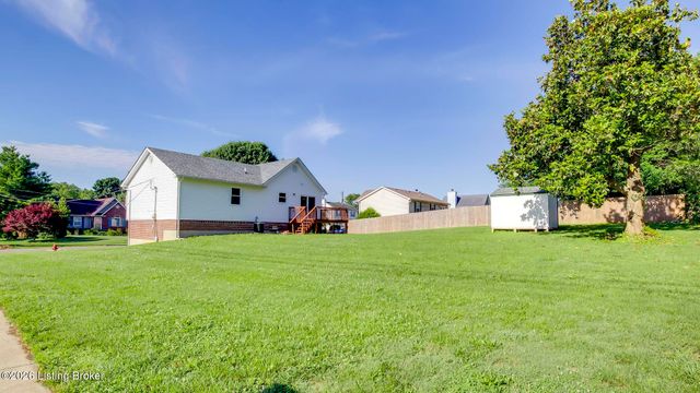 200 Mable Ct, Vine Grove, KY 40175