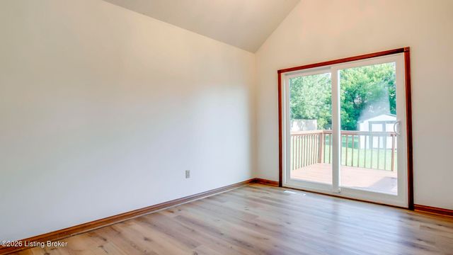 200 Mable Ct, Vine Grove, KY 40175