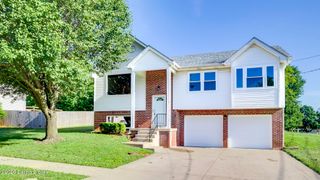200 Mable Ct, Vine Grove, KY 40175