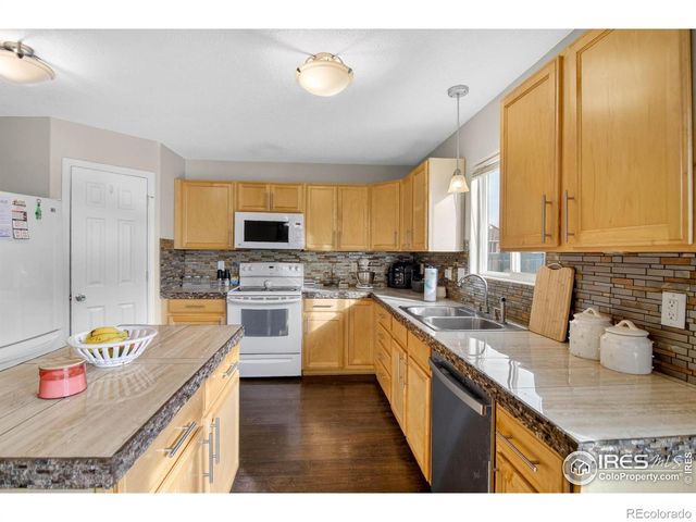 8406 17th Street, Greeley, CO 80634