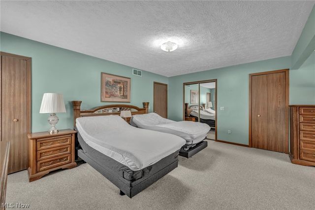 9217 Bechtel Road, Elyria, OH 44035