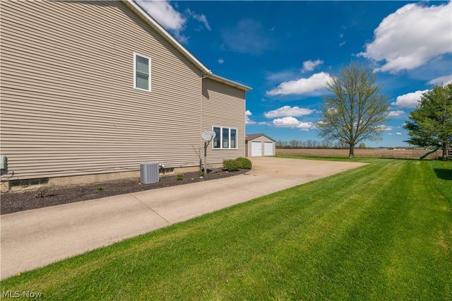 9217 Bechtel Road, Elyria, OH 44035