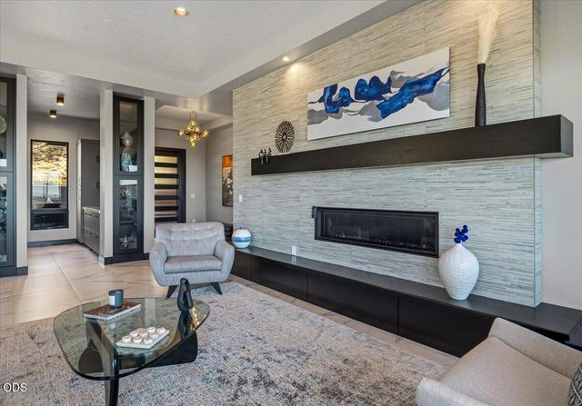10504 Bitterbrush Court, Redmond, OR 97756