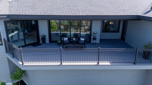 10504 Bitterbrush Court, Redmond, OR 97756