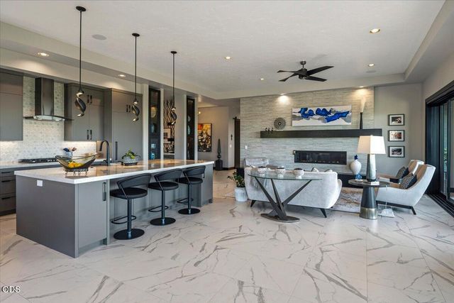 10504 Bitterbrush Court, Redmond, OR 97756