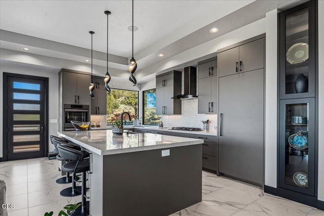 10504 Bitterbrush Court, Redmond, OR 97756
