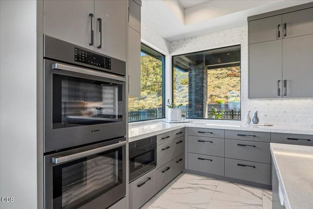 10504 Bitterbrush Court, Redmond, OR 97756