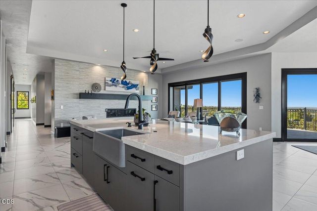 10504 Bitterbrush Court, Redmond, OR 97756