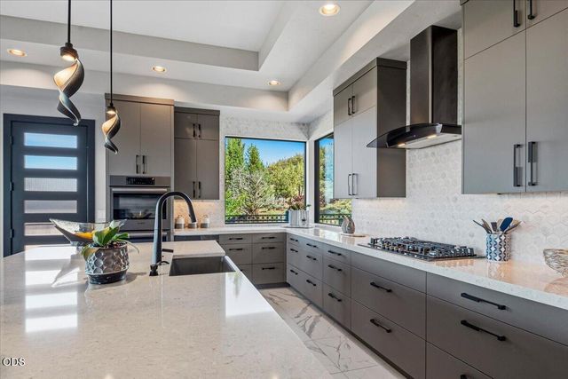 10504 Bitterbrush Court, Redmond, OR 97756