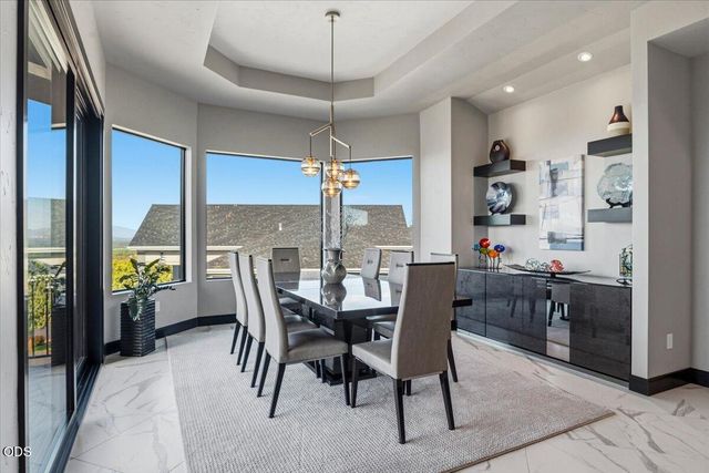 10504 Bitterbrush Court, Redmond, OR 97756