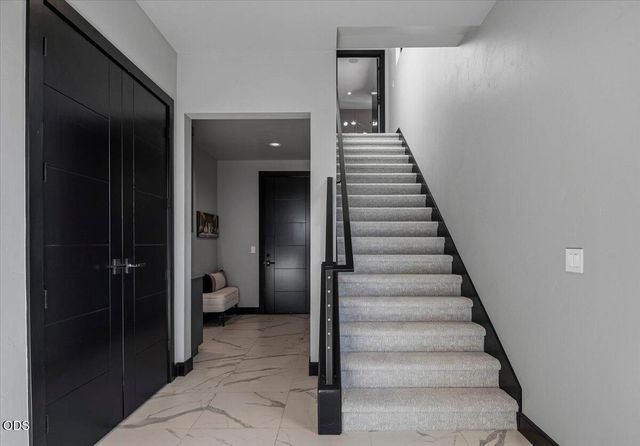 10504 Bitterbrush Court, Redmond, OR 97756