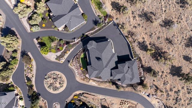 10504 Bitterbrush Court, Redmond, OR 97756
