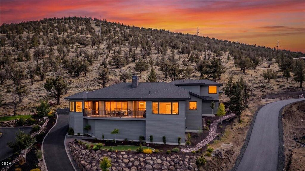 10504 Bitterbrush Court, Redmond, OR 97756