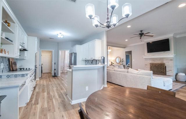 1393 W Alamosa Drive, Talty, TX 75160