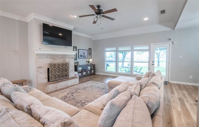 1393 W Alamosa Drive, Talty, TX 75160