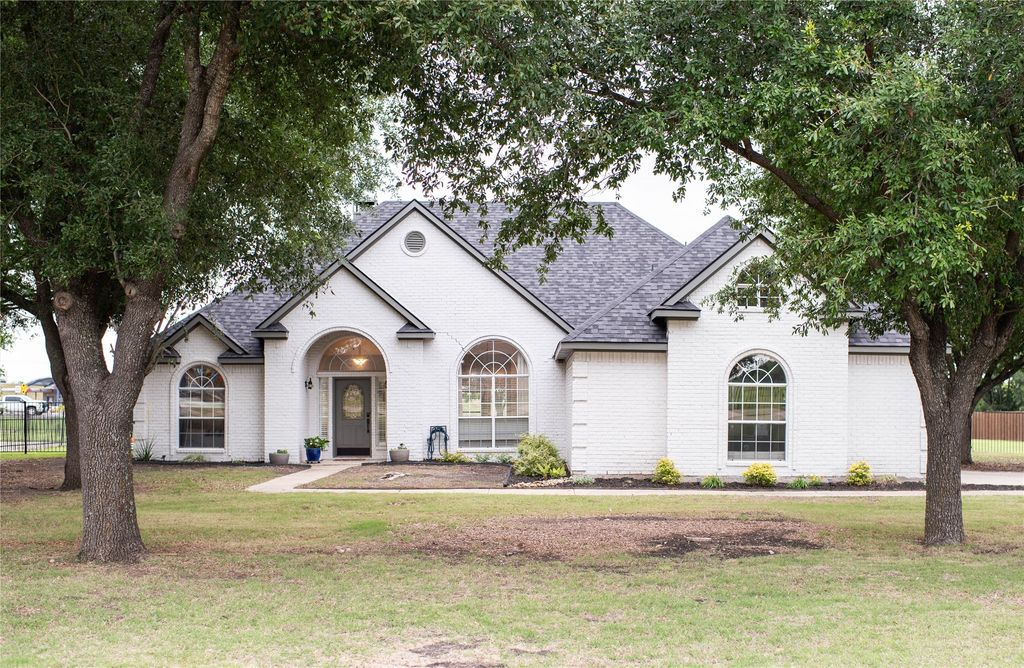1393 W Alamosa Drive, Talty, TX 75160