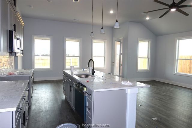 1963 Cambria Drive, Bryan, TX 77807