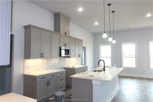 1963 Cambria Drive, Bryan, TX 77807