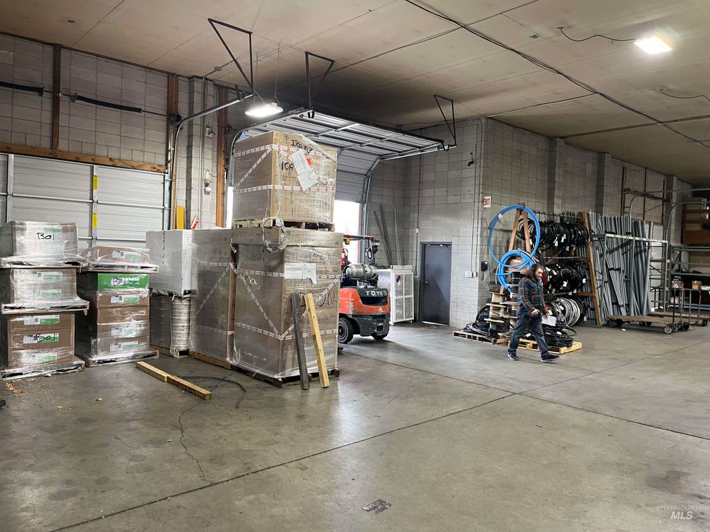 5414 W Morris Hill Road, Boise, ID 83706 photo 4