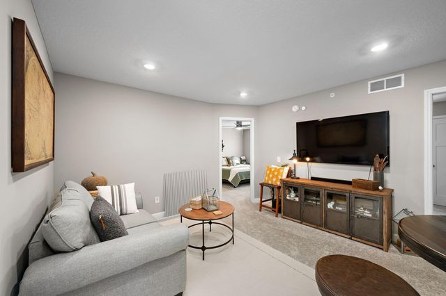 2170 Jasper Court, Hugo, MN 55038