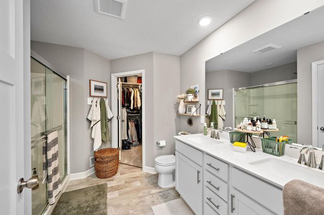 2170 Jasper Court, Hugo, MN 55038