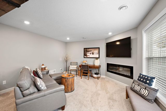 2170 Jasper Court, Hugo, MN 55038