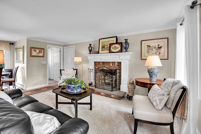 82 Bellingham Rd, Blackstone, MA 01504