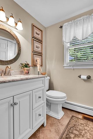 82 Bellingham Rd, Blackstone, MA 01504
