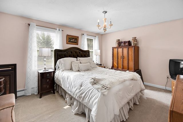 82 Bellingham Rd, Blackstone, MA 01504