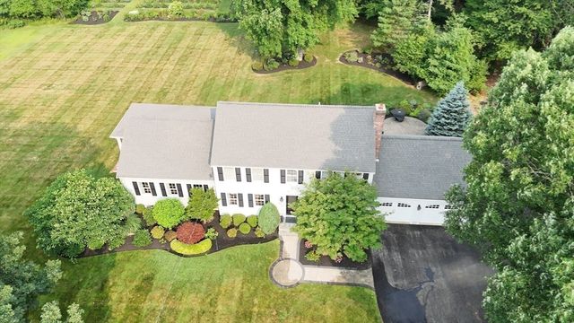 82 Bellingham Rd, Blackstone, MA 01504