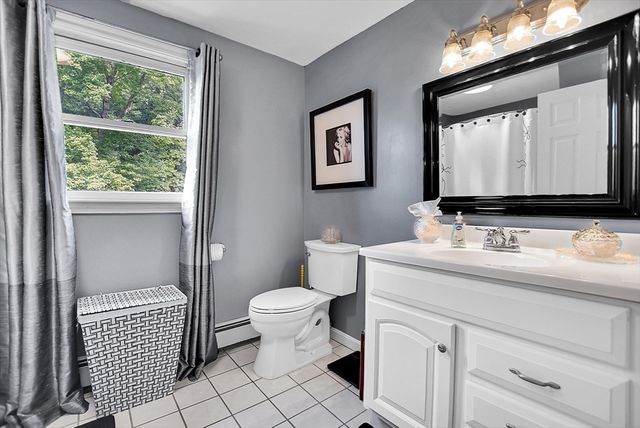 82 Bellingham Rd, Blackstone, MA 01504