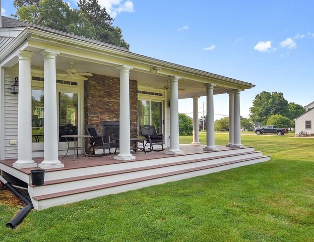 82 Bellingham Rd, Blackstone, MA 01504