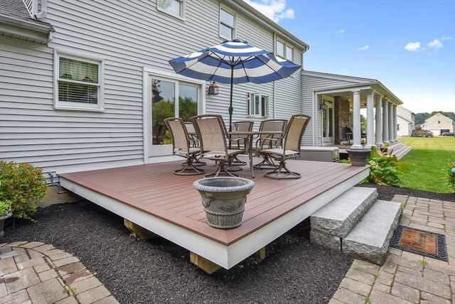 82 Bellingham Rd, Blackstone, MA 01504