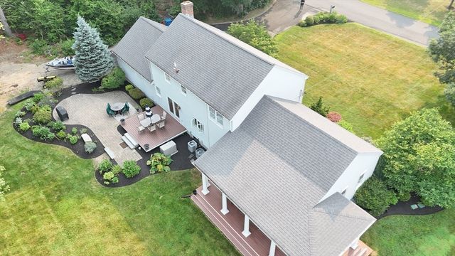 82 Bellingham Rd, Blackstone, MA 01504