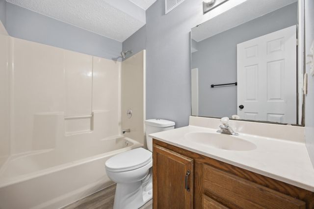 3474 18th Street S, Fargo, ND 58104