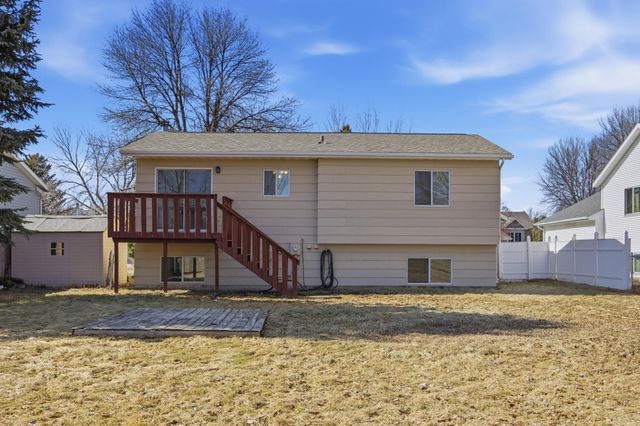 3474 18th Street S, Fargo, ND 58104