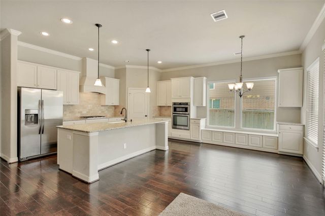 78 Hearthshire Circle, The Woodlands, TX 77354