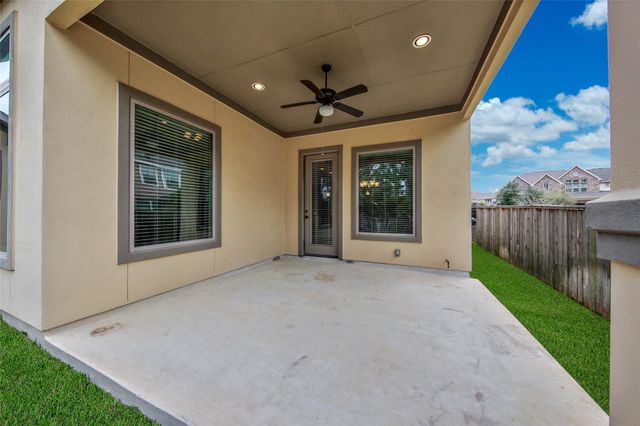 78 Hearthshire Circle, The Woodlands, TX 77354