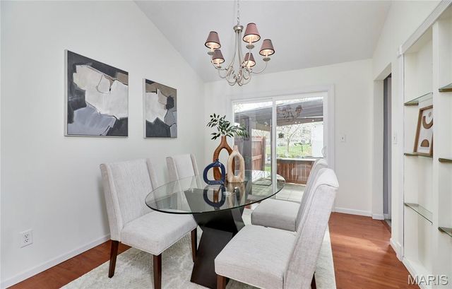 11900 Grant Place, Des Peres, MO 63131