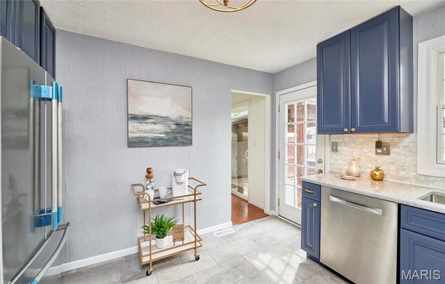 11900 Grant Place, Des Peres, MO 63131